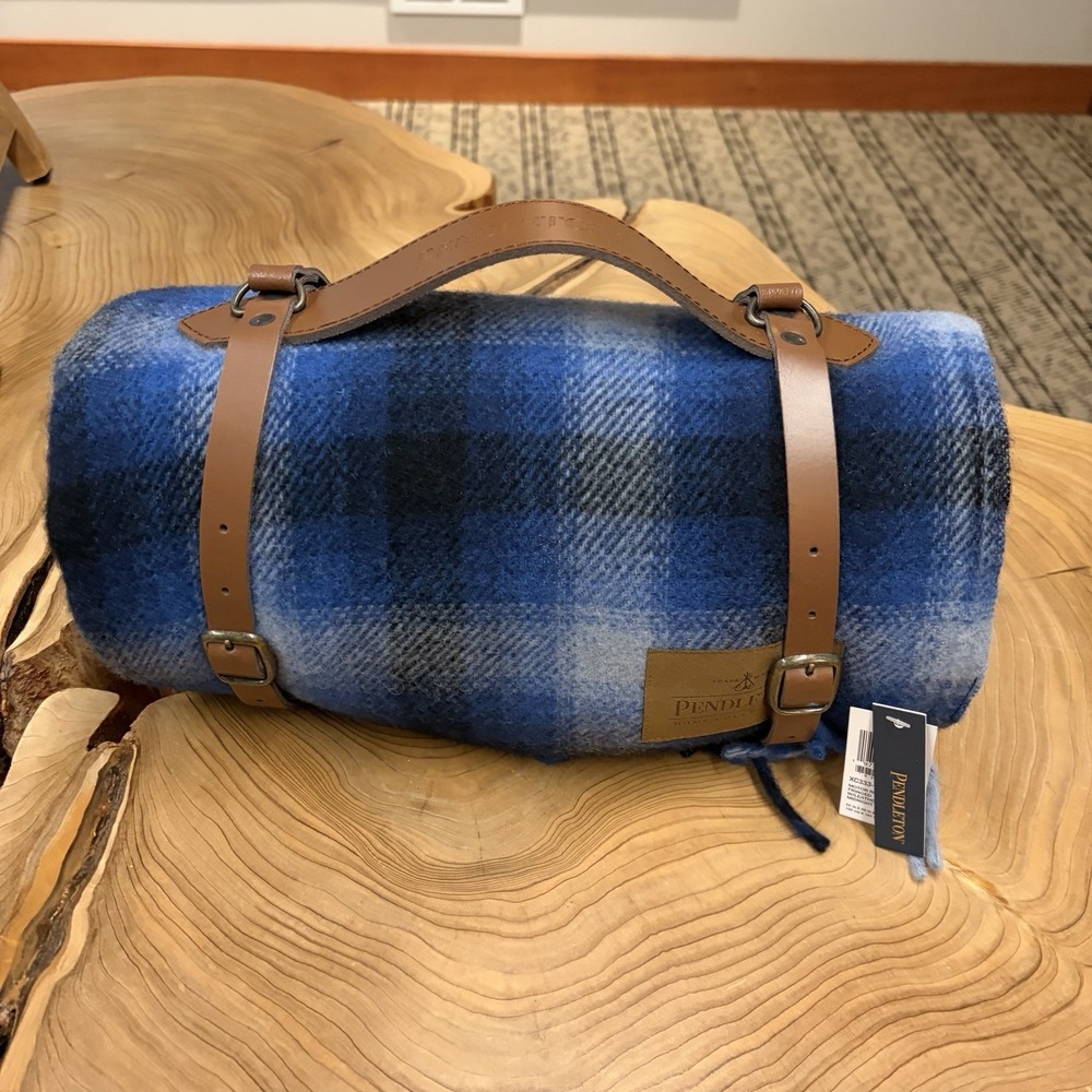 Pendleton Motor Robe Lassen Throw‎ with Leather Carrier New with Tags Blue Ombré